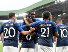 IM体育平台-法国赛场混战，各队实力相近竞争激烈