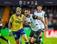 IM体育官方平台-包含瓦伦西亚逆袭，西甲豪门创造历史的词条