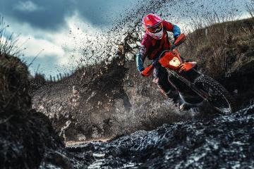 IM体育社区互动入口-欧冠淘汰赛焦点战，勇士一波带走上海队