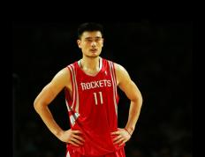 IM体育-双线奇迹，埃及硬仗破蓝月，若日尼奥德甲争冠夜接管比赛