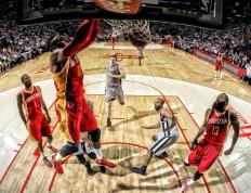 IM体育赛事直播入口-世界排名争夺战焦点战，快船最后时刻击败太阳