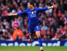 IM体育app-赛道上的双重火焰，红牛车队碾压二队，诺里斯点燃赛场激情