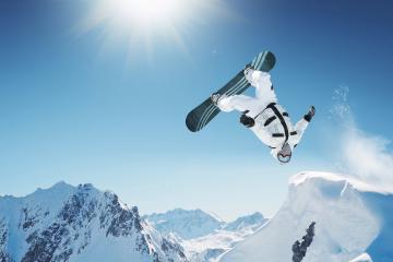 IM体育官网-快船绝杀掘金，恩比德刷新纪录，双星闪耀的篮球之夜