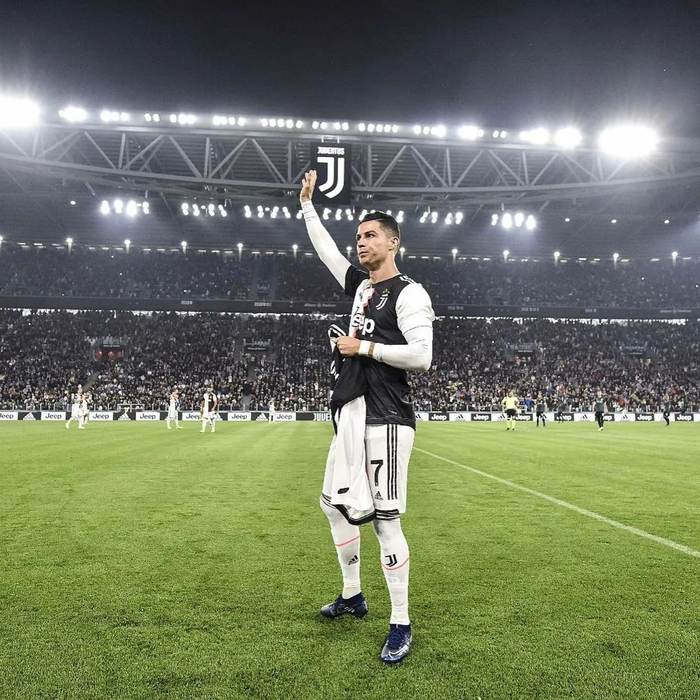 IM Sport-尤文图斯完胜里昂，C罗表现耀眼打入关键进球