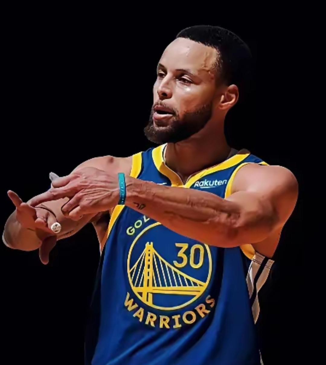 IM体育官网入口-勇士再胜快船，库里发挥出色