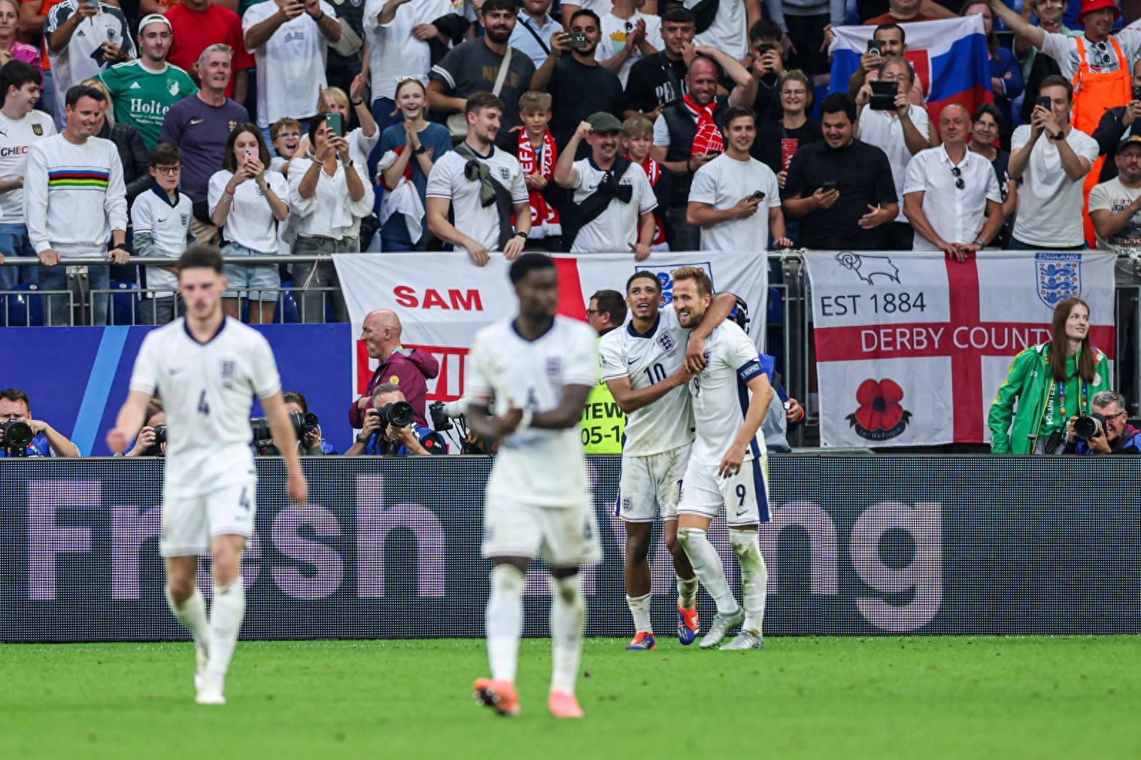 IM体育网页版登录入口-西班牙队险胜斯洛伐克，晋级欧洲杯预赛次轮的简单介绍