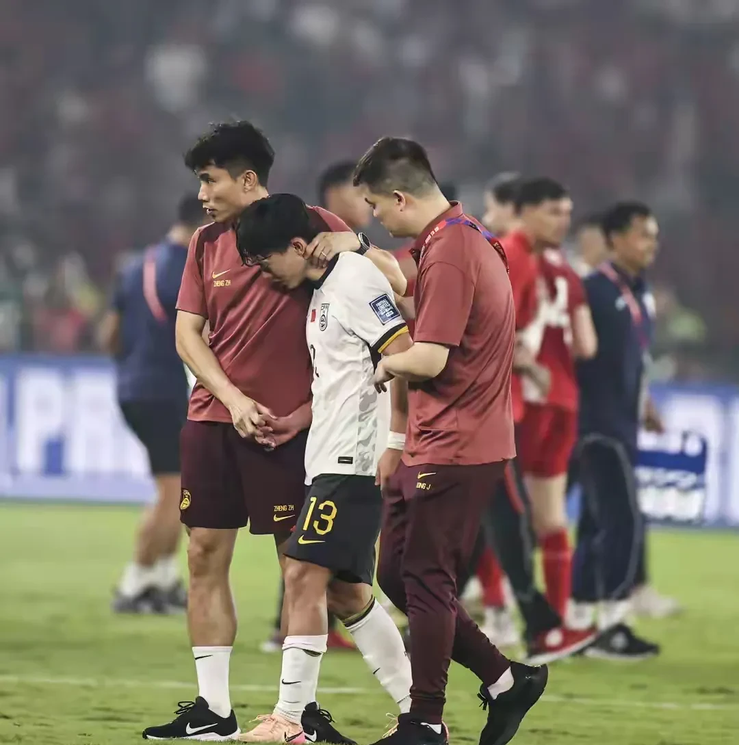 IM体育数据分析平台-球队士气低迷,主场不胜为球迷担忧